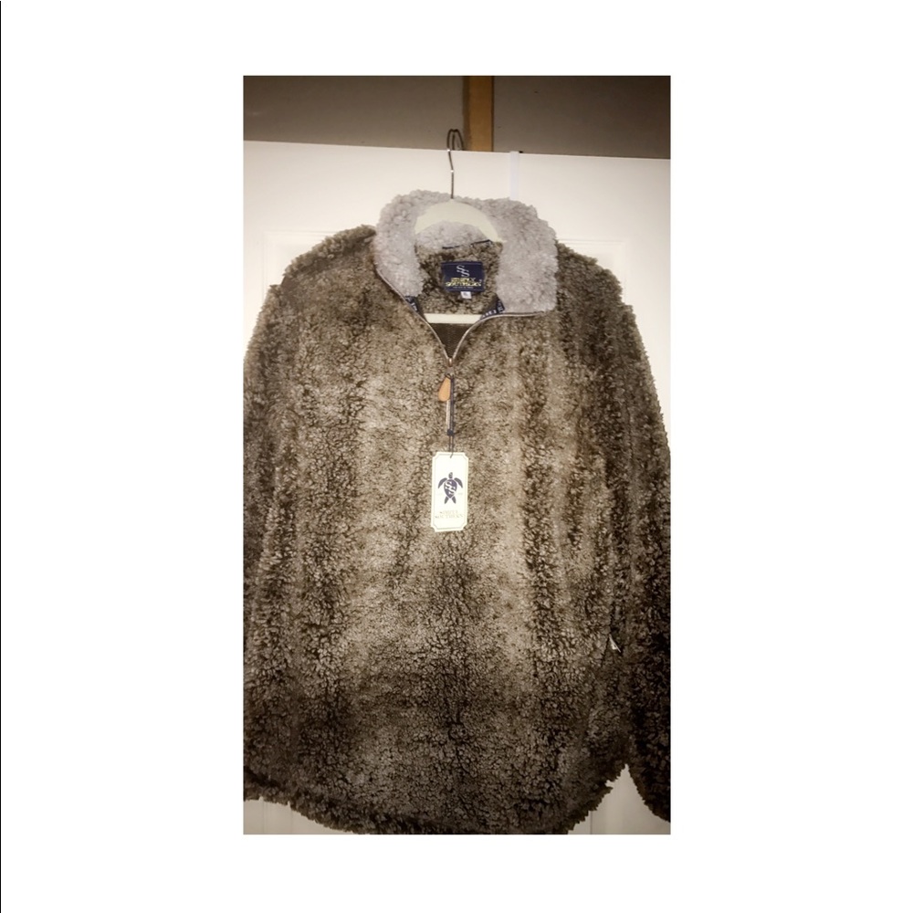 Simply southern pull over